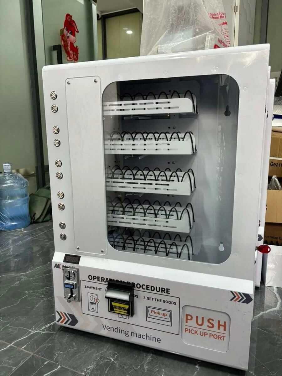 mini-vending-machine-office-small-space