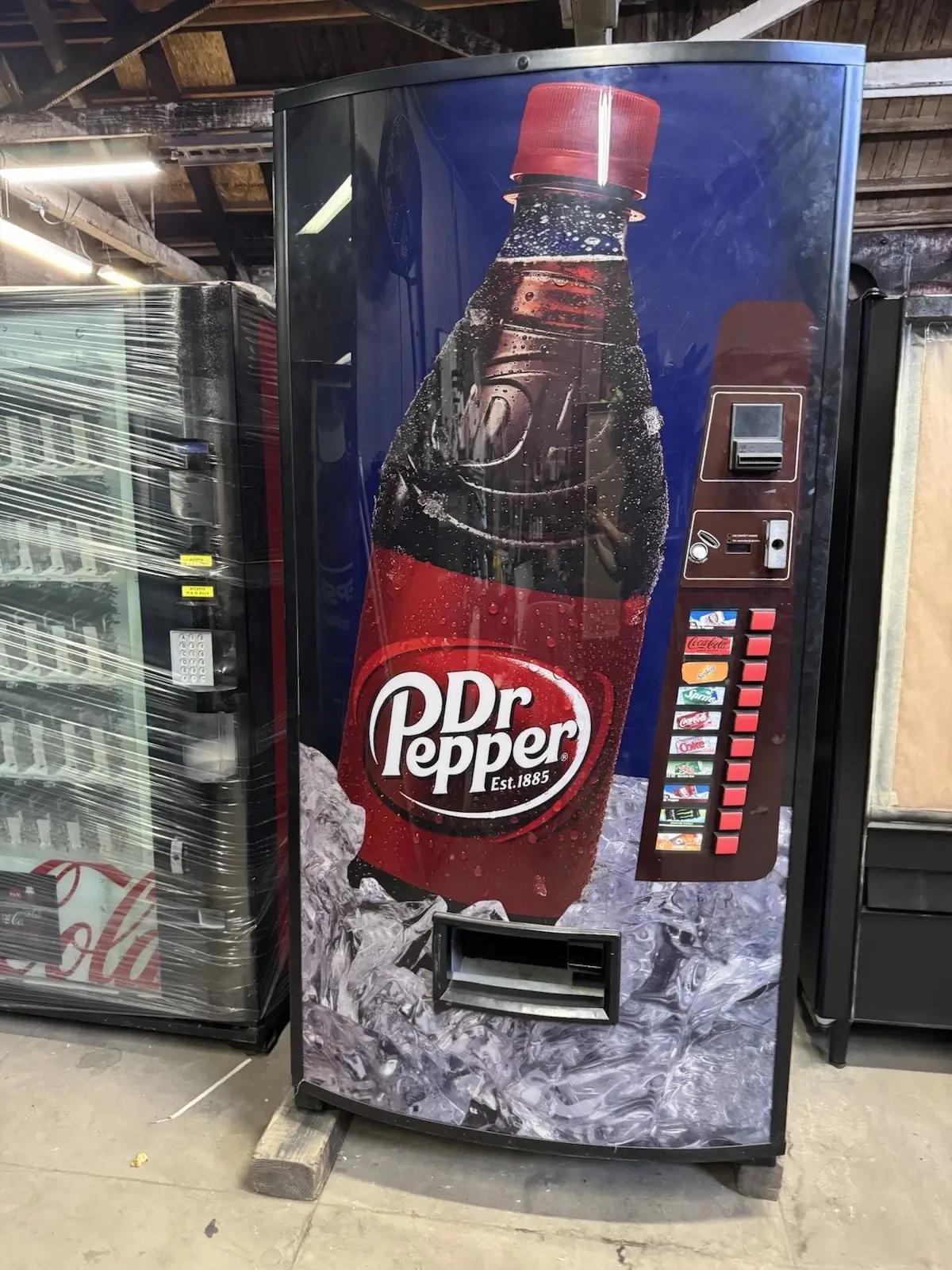 Used Royal Vendors Vending Machine for Sale
